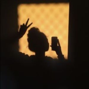 Meet your Posher, Isabelle